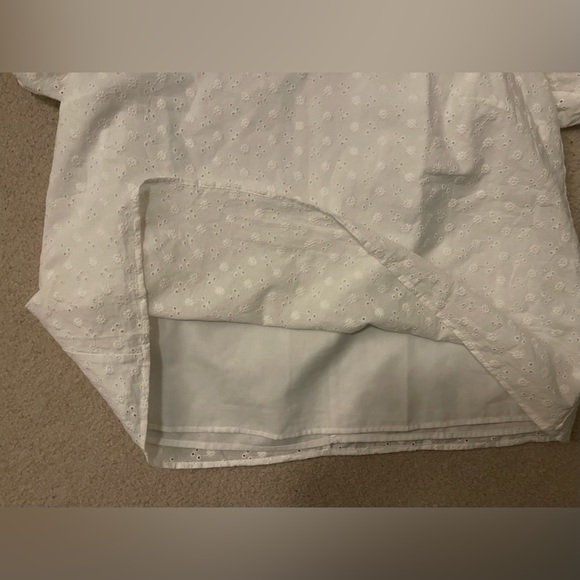 New without tags, LC Lauren Conrad white puff sleeve embroidered  top, XL - Picture 3 of 7